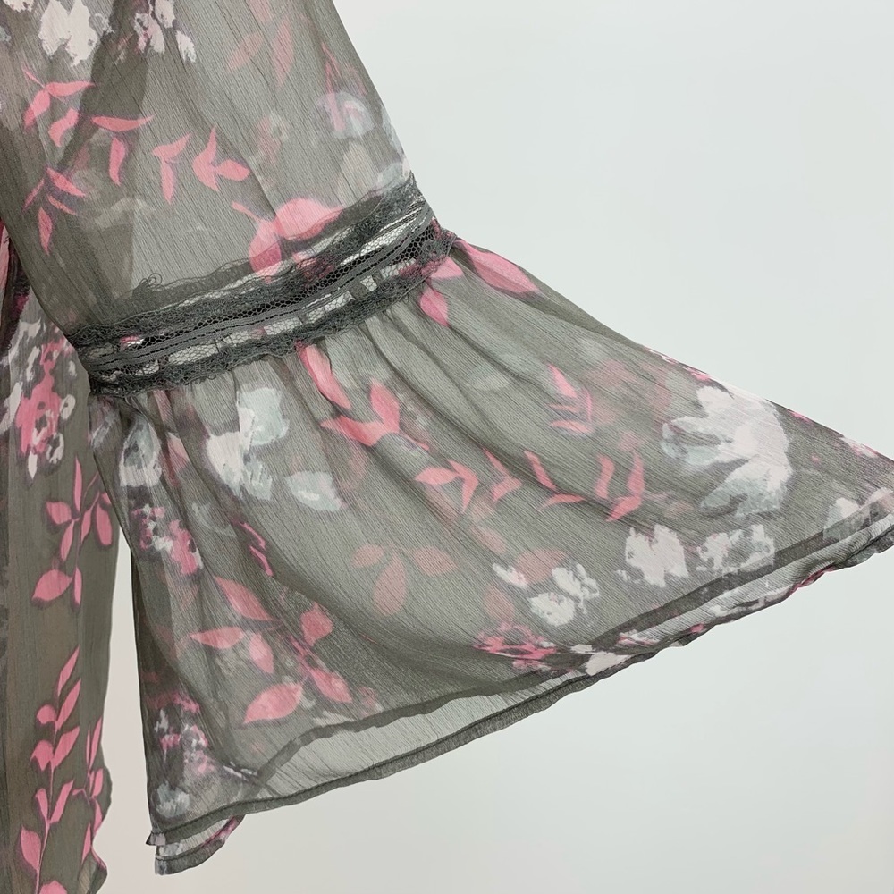 Rock & Roll Cowgirl Sheer Floral Blouse Top - Picture 5 of 7